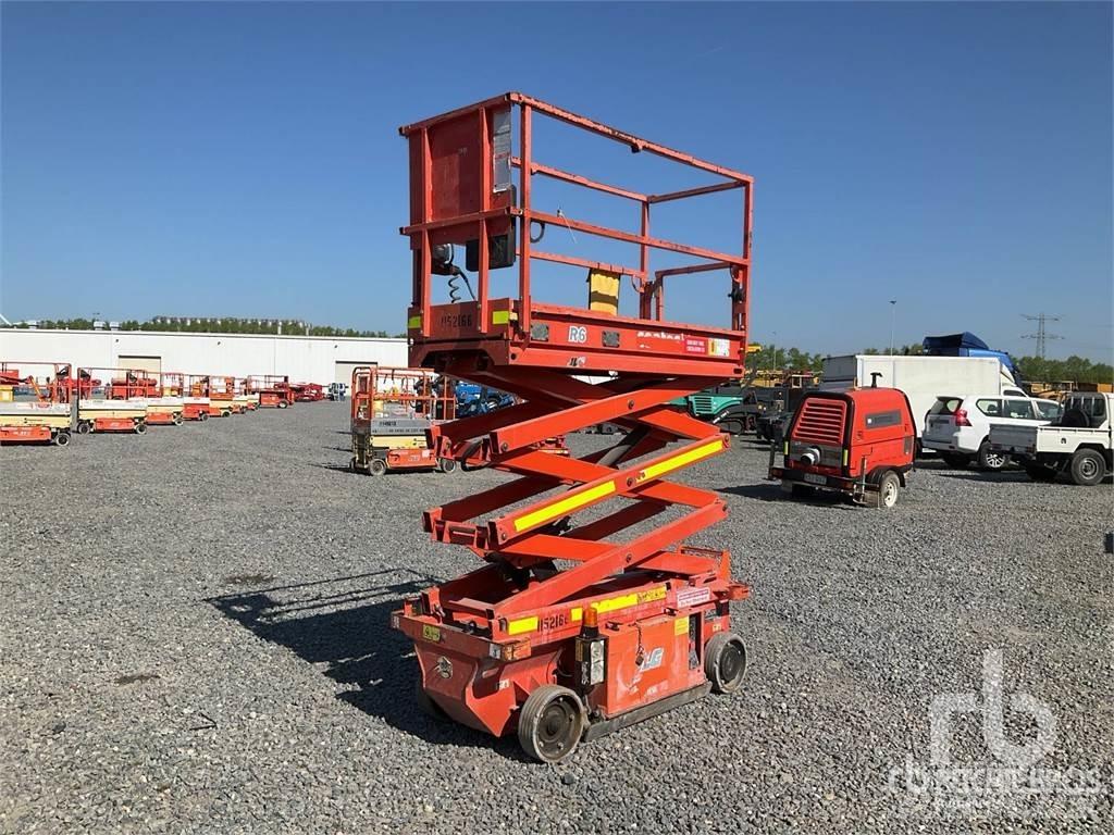 JLG R6 Saksilavat