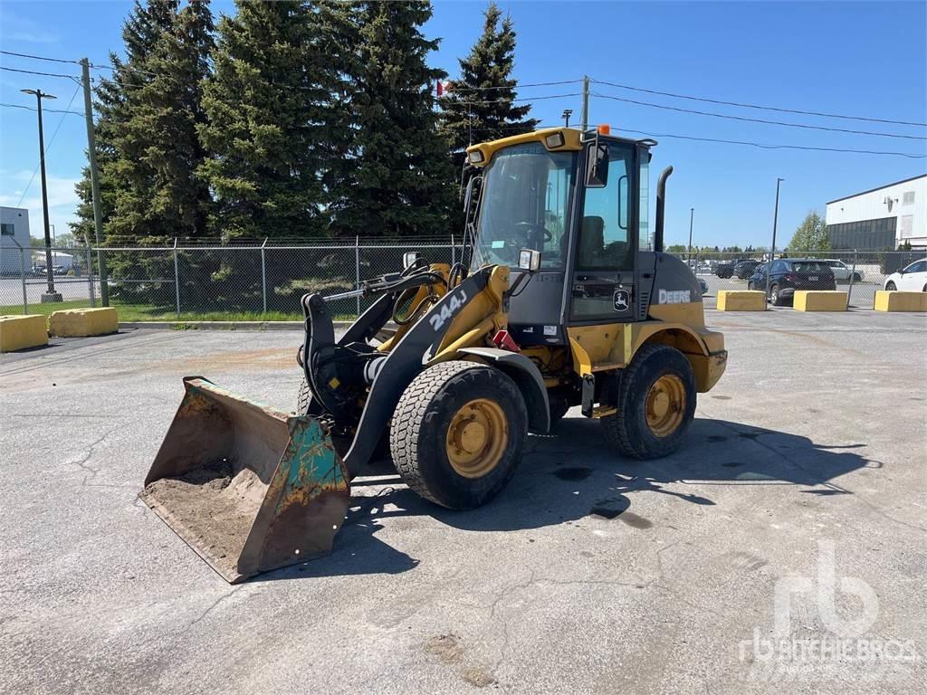 John Deere 244J Pyöräkuormaajat
