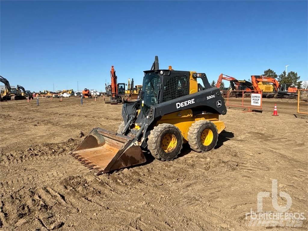 John Deere 330G Liukuohjatut kuormaajat
