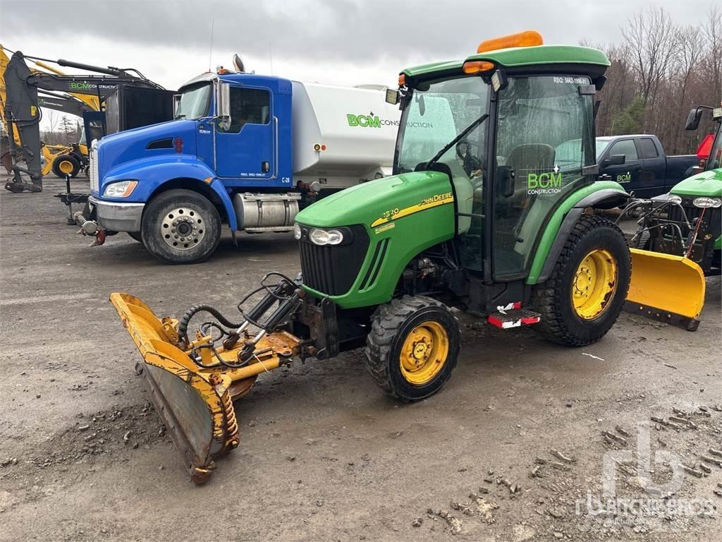 John Deere 3320 Taajamatraktorit