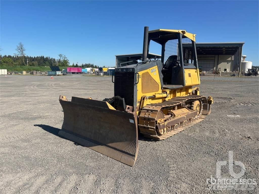 John Deere 650J Telaketjupuskutraktorit