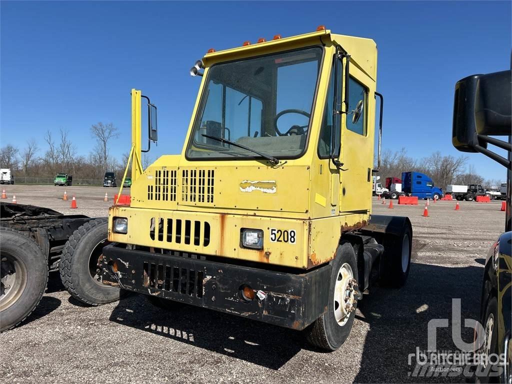 Kalmar CYT30 Vetopöytäautot