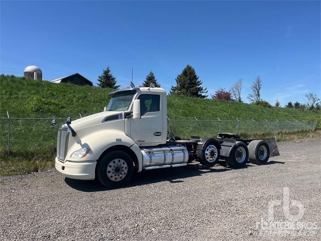 Kenworth T-680 Vetopöytäautot