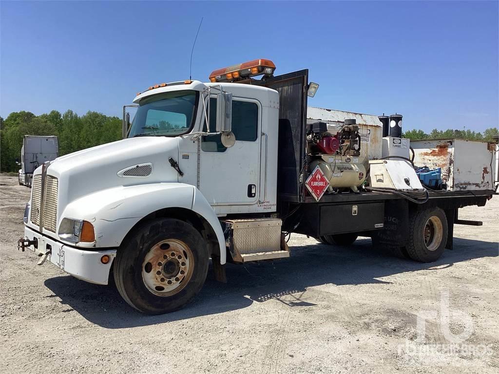 Kenworth T300 Tienhoitoautot