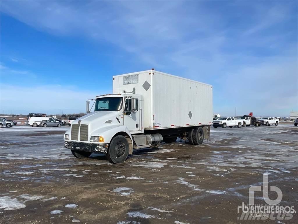Kenworth T300 Pakettiautot