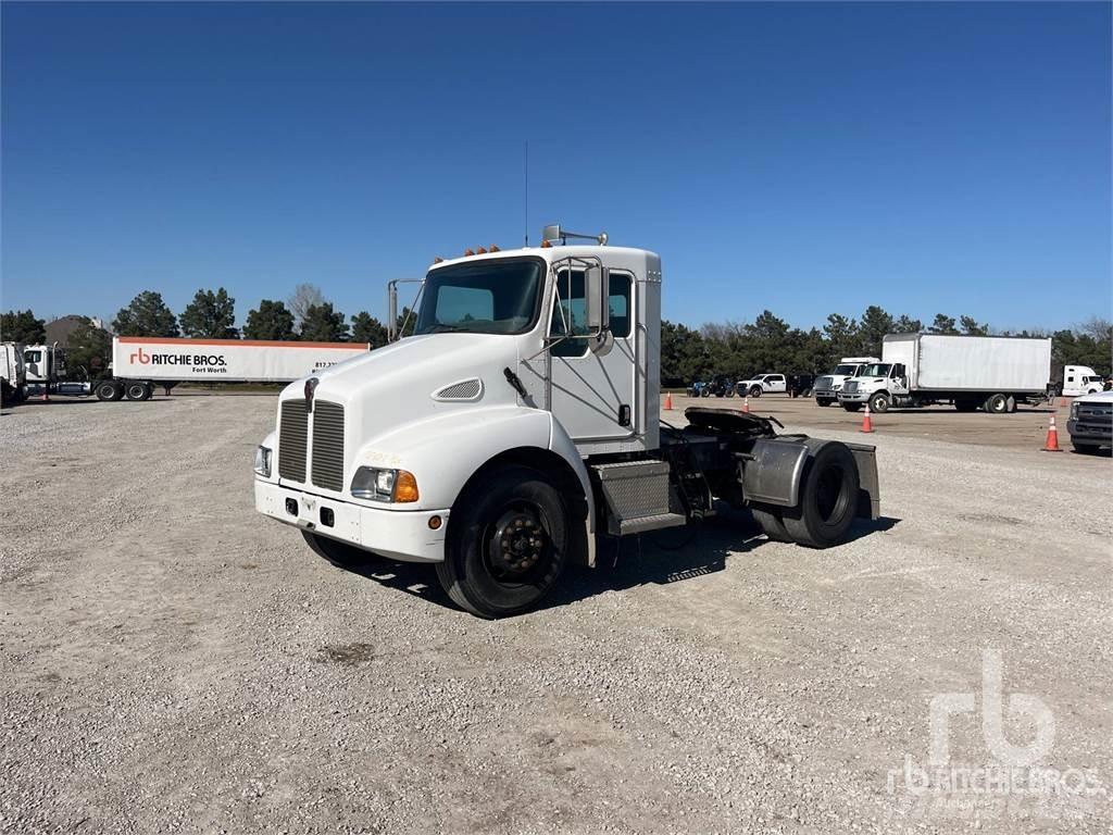 Kenworth T300 Vetopöytäautot