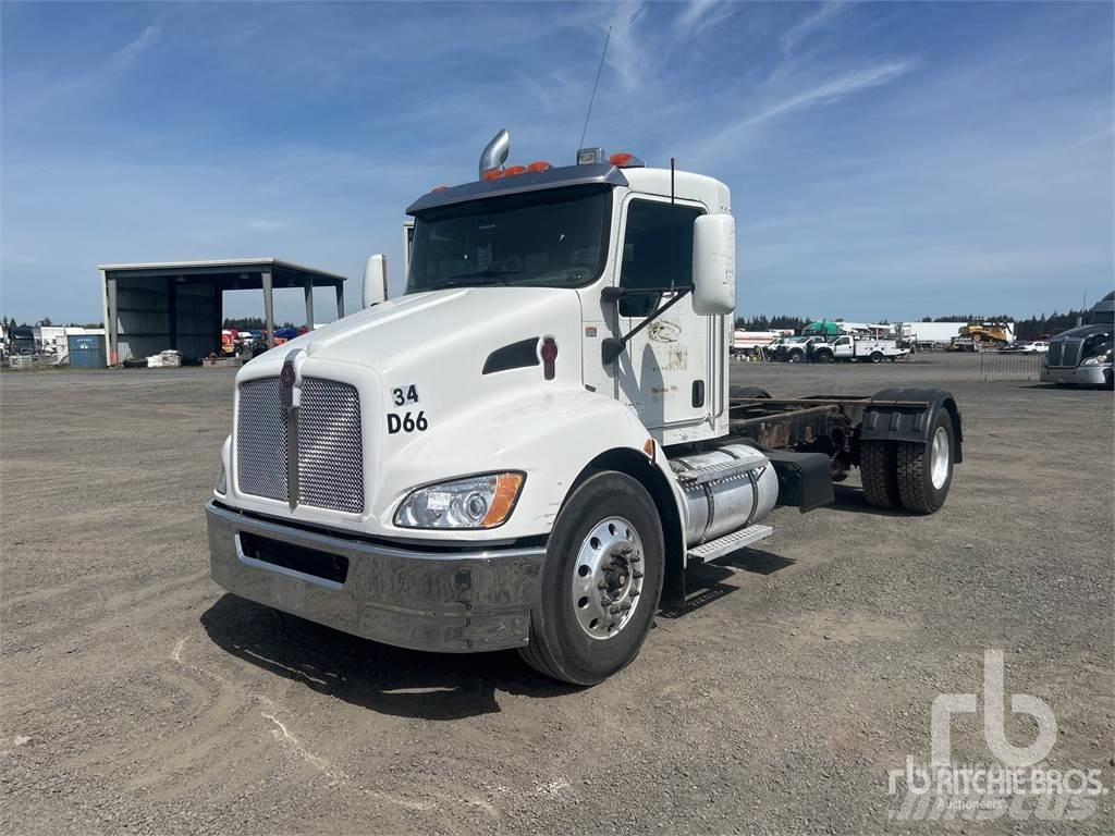 Kenworth T300 Kuorma-autoalustat