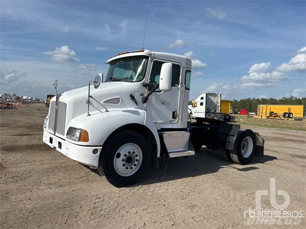 Kenworth T300 Vetopöytäautot