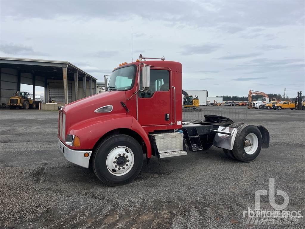 Kenworth T300 Vetopöytäautot