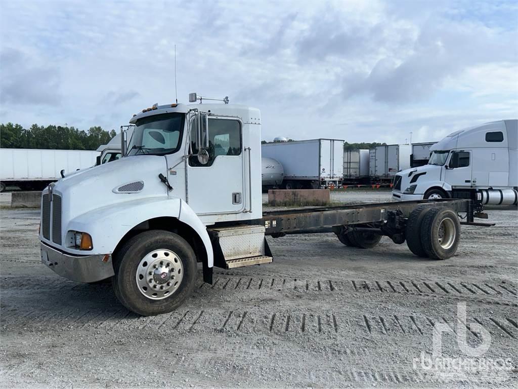Kenworth T300 Kuorma-autoalustat