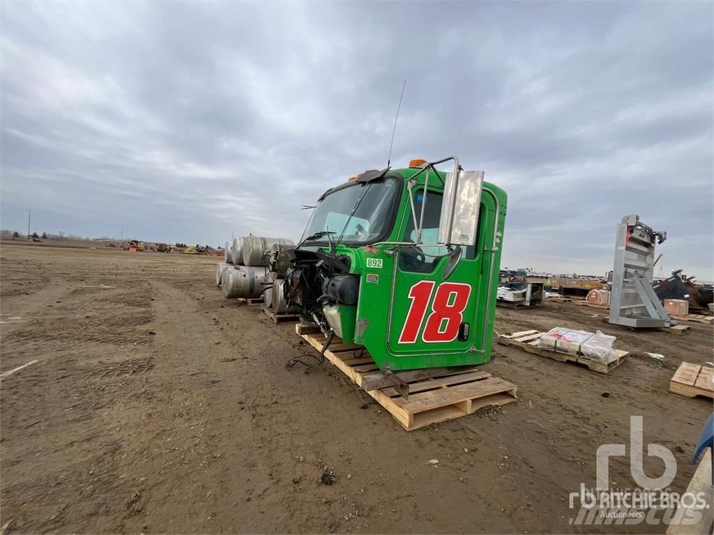 Kenworth T370 Ohjaamo ja sisusta