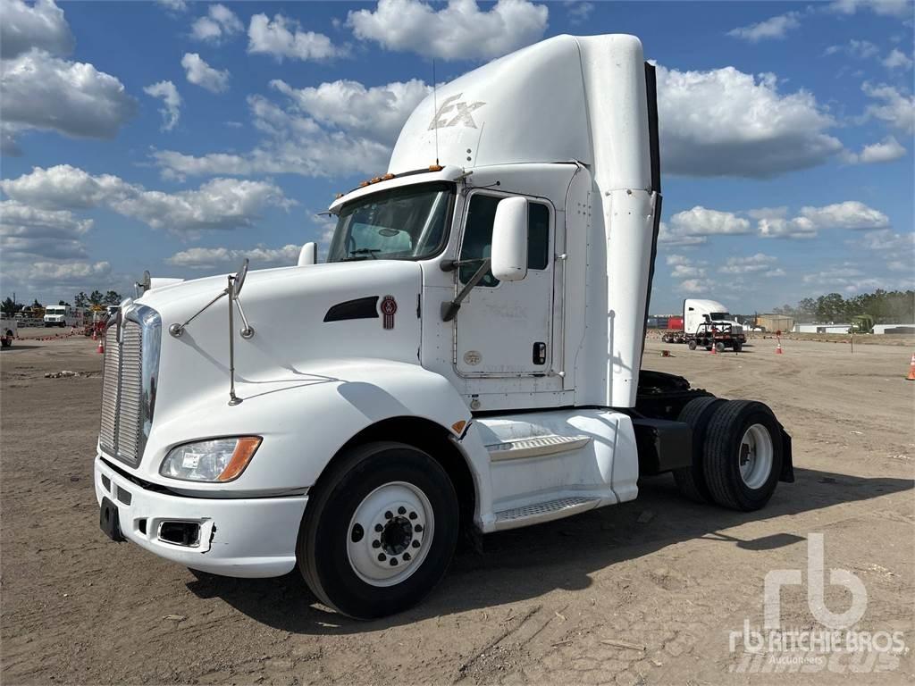 Kenworth T660 Vetopöytäautot