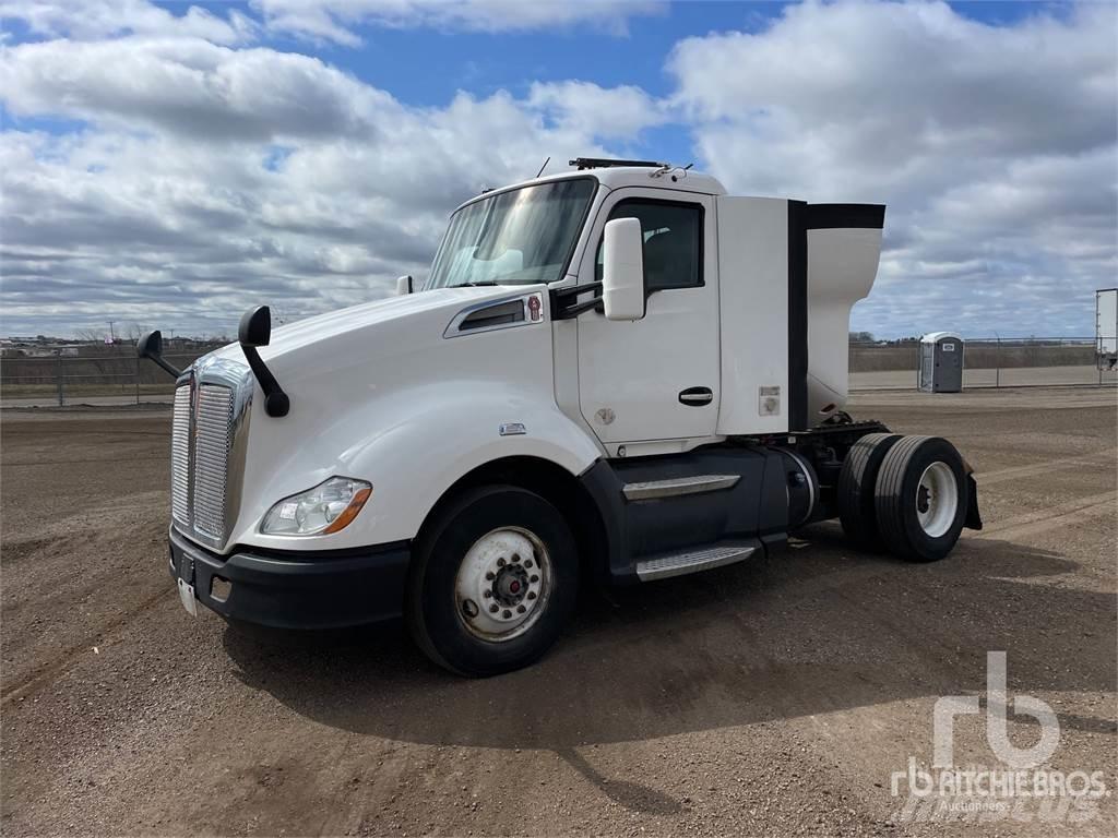 Kenworth T660 Vetopöytäautot
