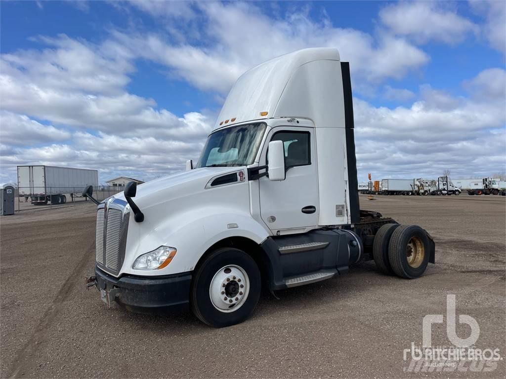 Kenworth T660 Vetopöytäautot