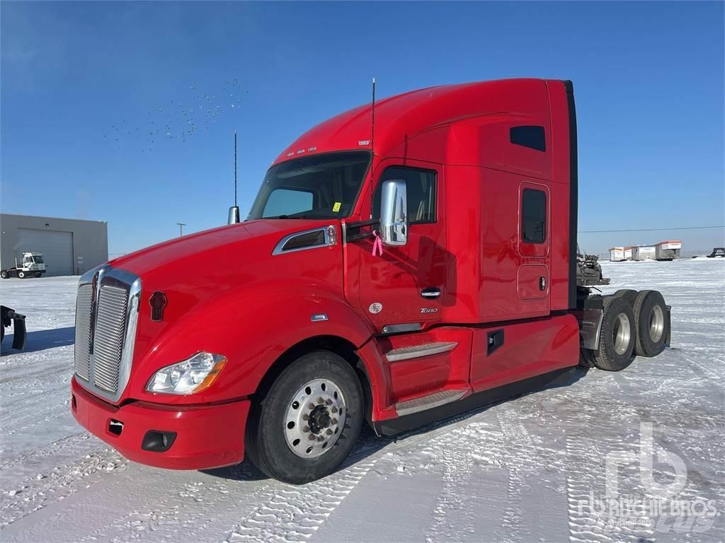 Kenworth T680 Vetopöytäautot