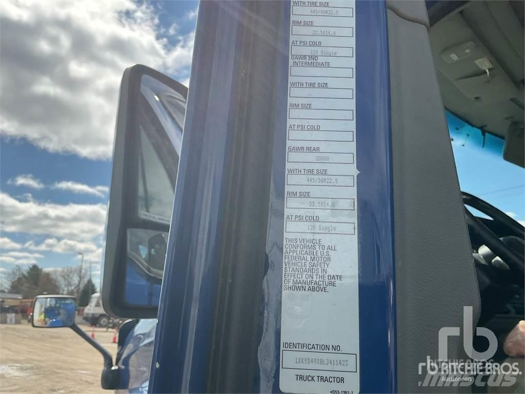 Kenworth T680 Vetopöytäautot