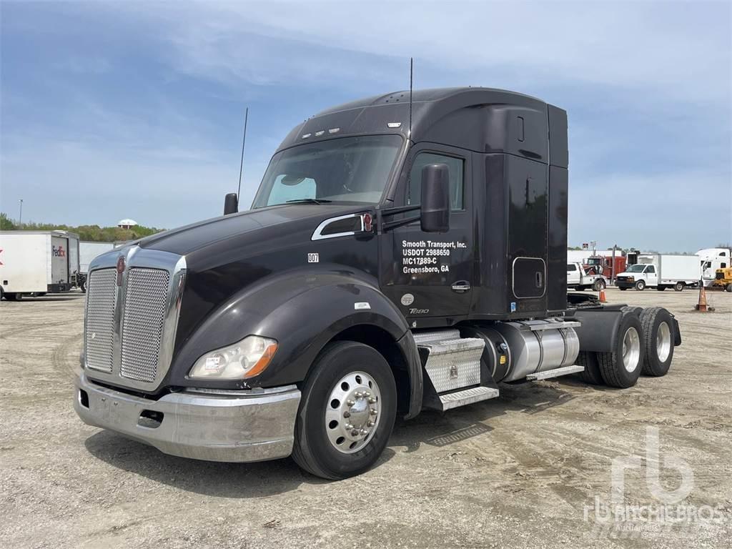 Kenworth T680 Vetopöytäautot