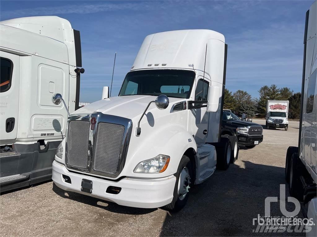 Kenworth T680 Vetopöytäautot