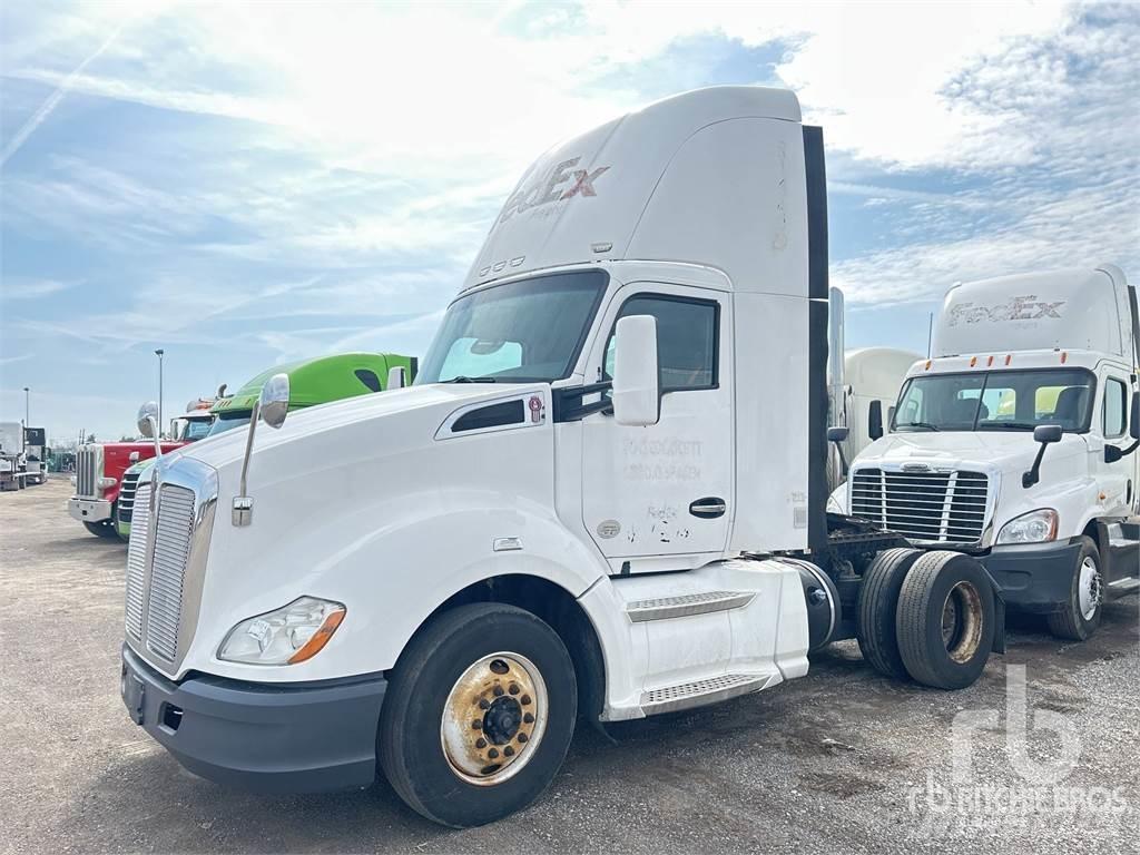 Kenworth T680 Vetopöytäautot