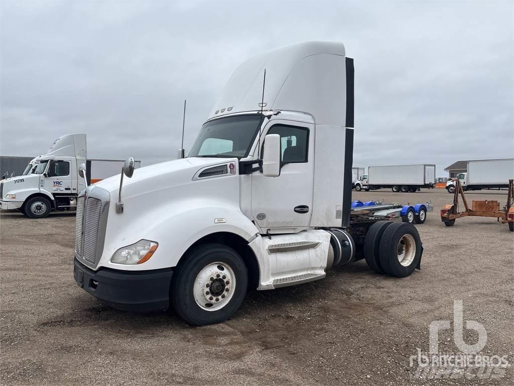 Kenworth T680 Vetopöytäautot