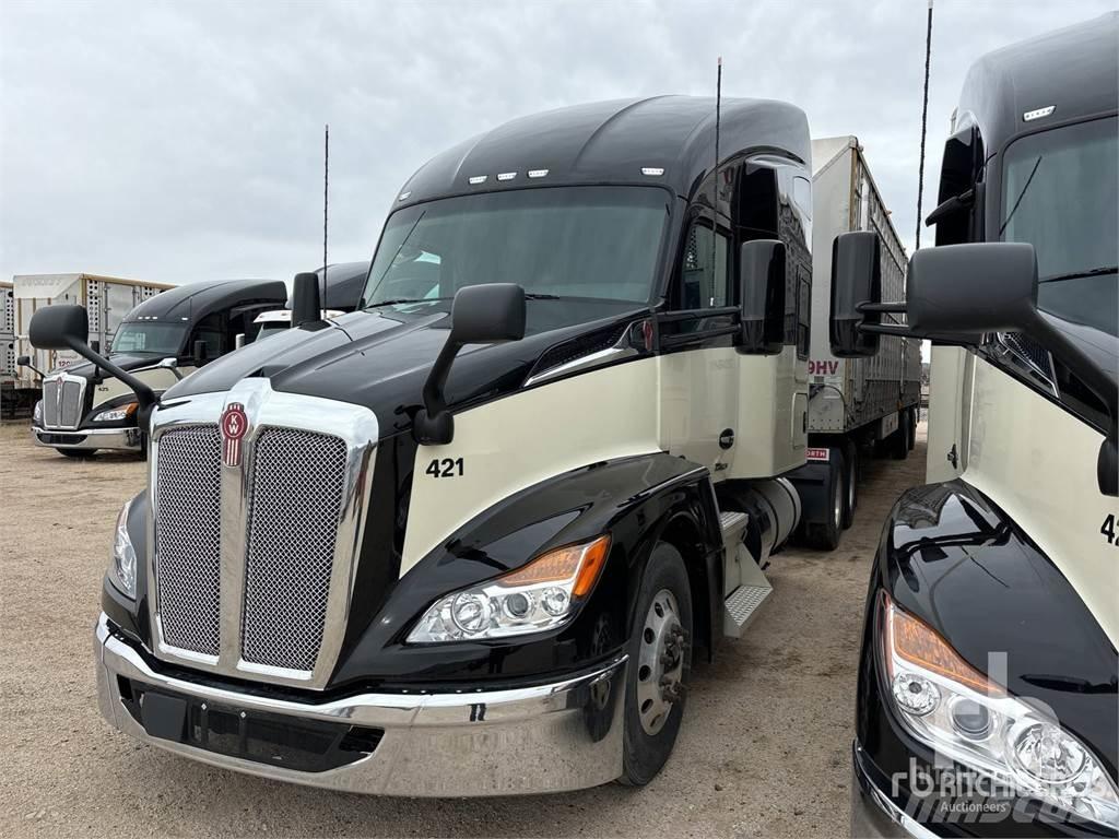 Kenworth T680 Vetopöytäautot