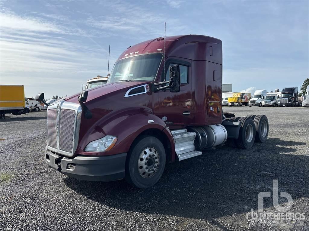 Kenworth T680 Vetopöytäautot