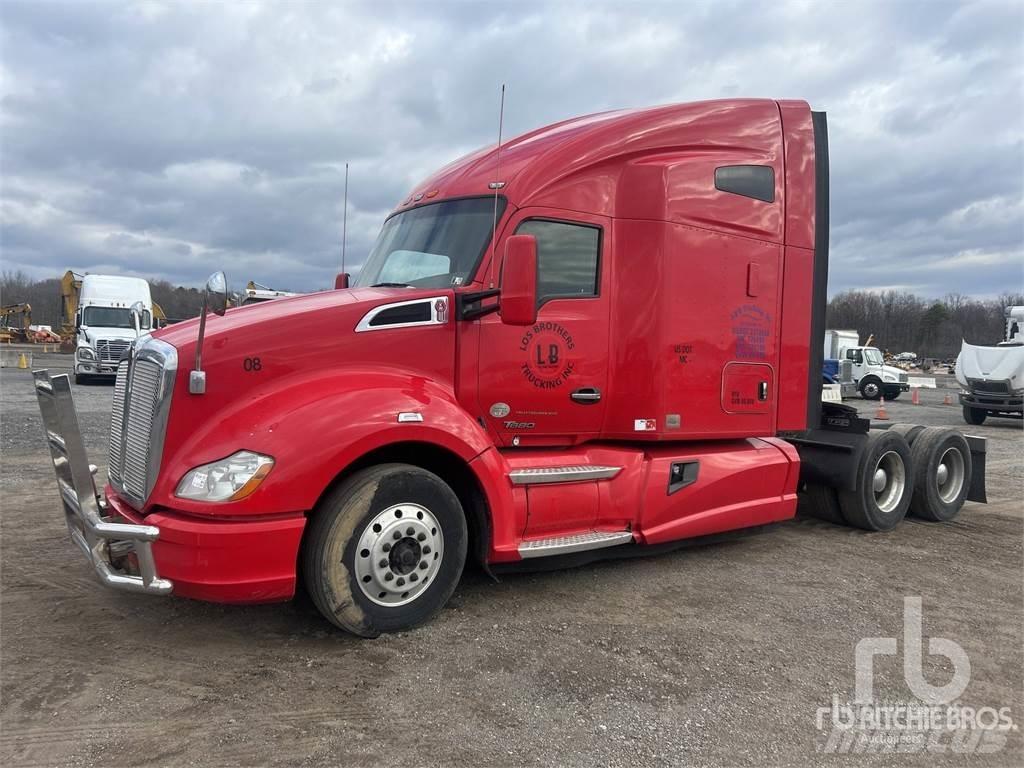 Kenworth T680 Vetopöytäautot