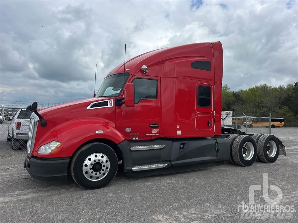Kenworth T680 Vetopöytäautot