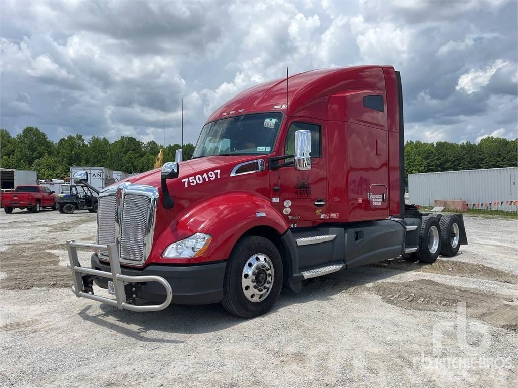 Kenworth T680 Vetopöytäautot