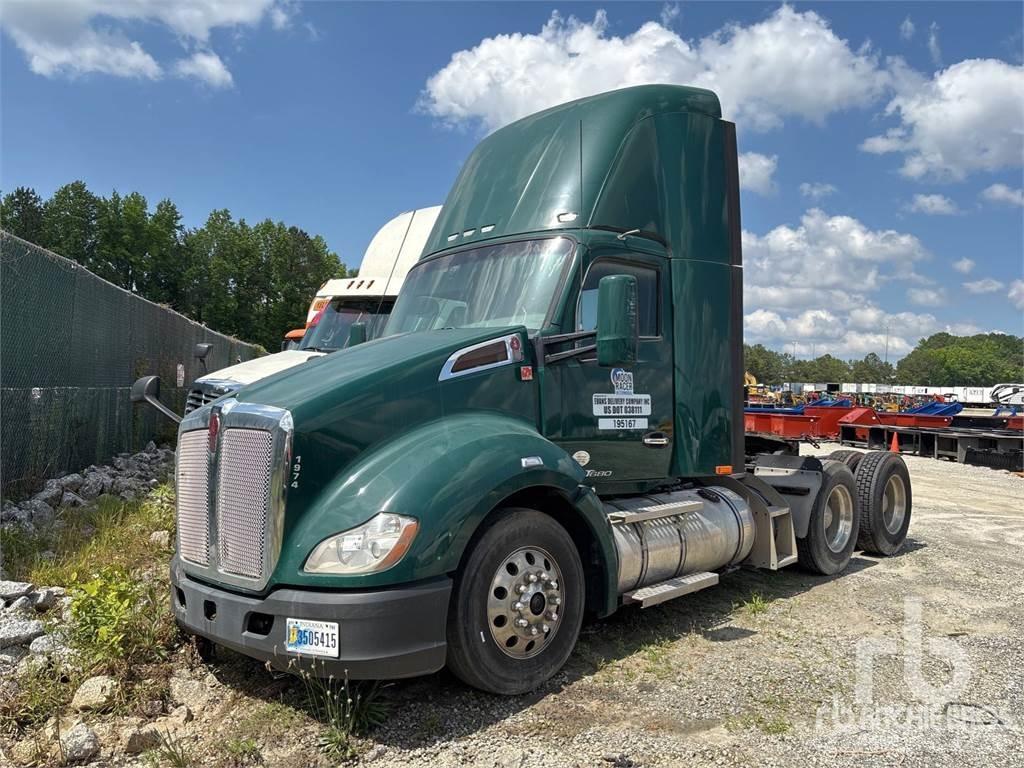 Kenworth T680 Vetopöytäautot