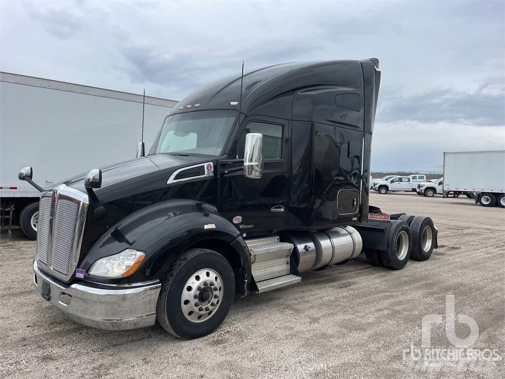 Kenworth T680 Vetopöytäautot