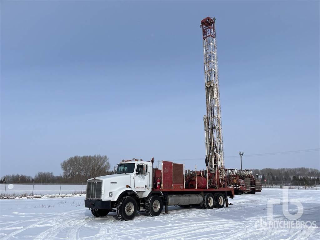 Kenworth T800 Kuorma-auto porauskalustolla