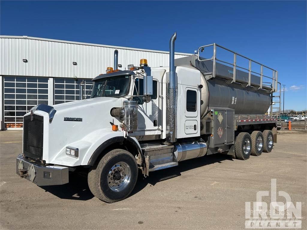 Kenworth T800 Säiliöautot