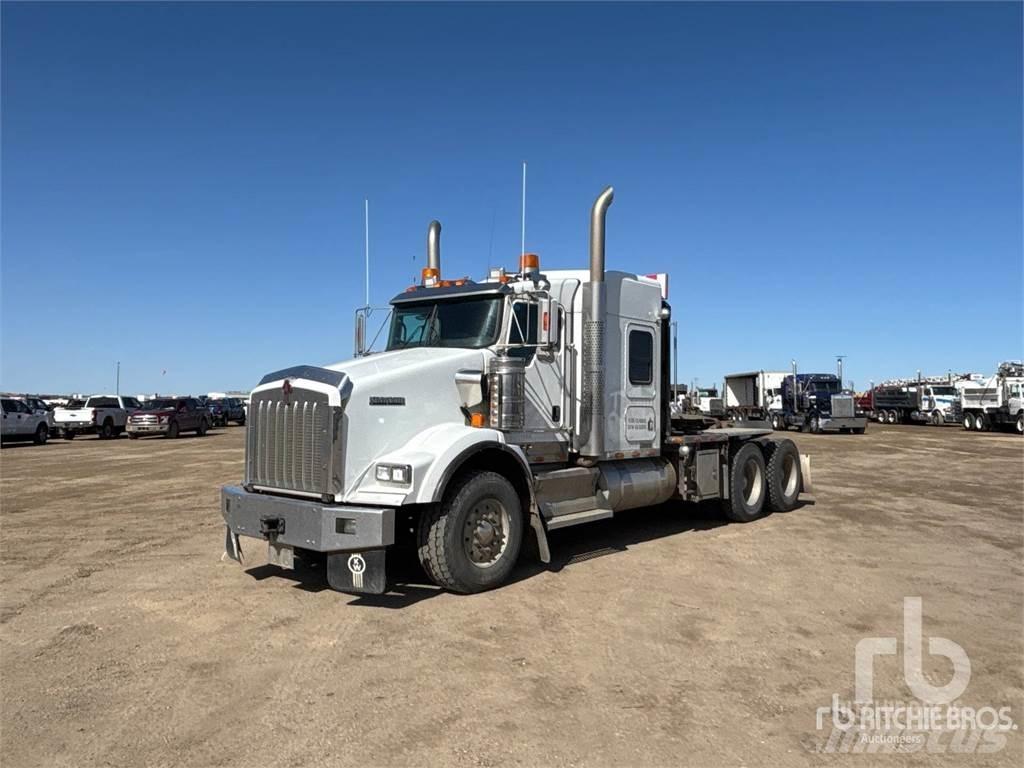 Kenworth T800 Lava / vinssi kuorma-autot