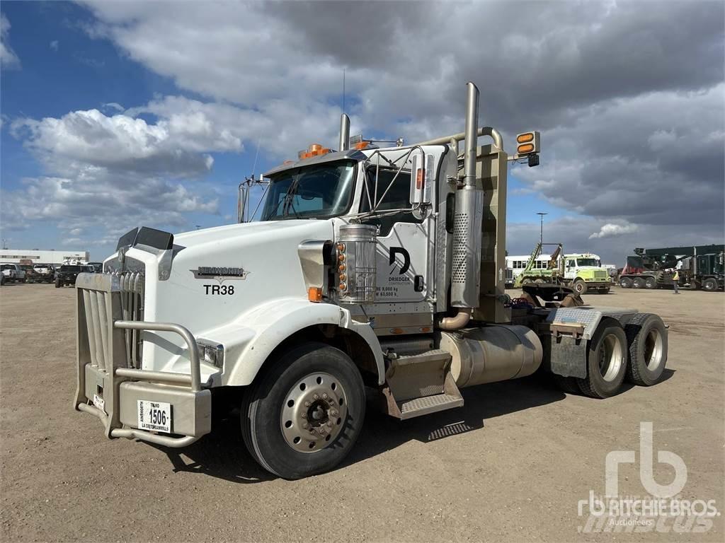 Kenworth T800 Vetopöytäautot