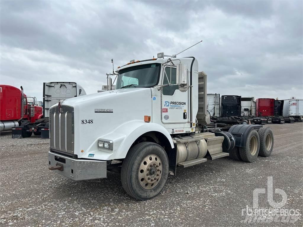 Kenworth T800 Vetopöytäautot
