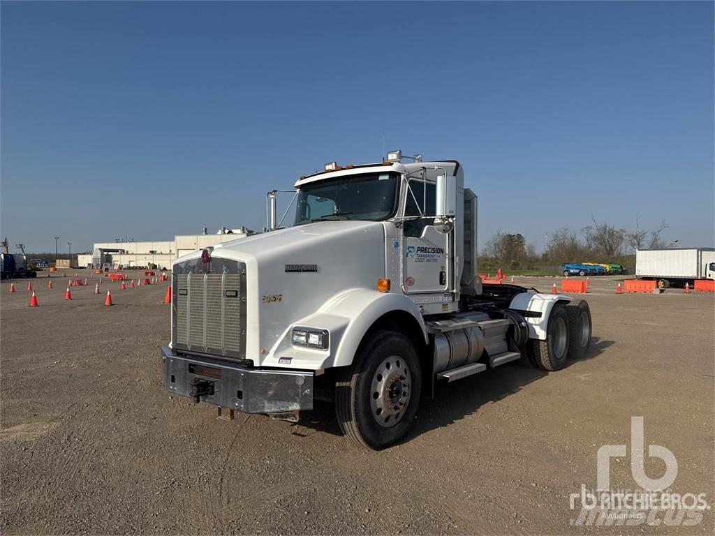 Kenworth T800 Vetopöytäautot