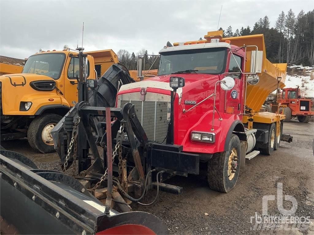 Kenworth T800 Lumiaurat