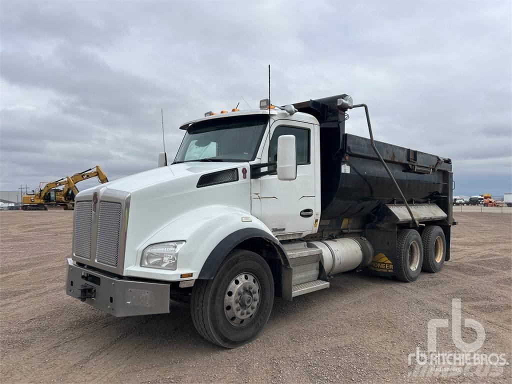 Kenworth T880 Sora- ja kippiautot