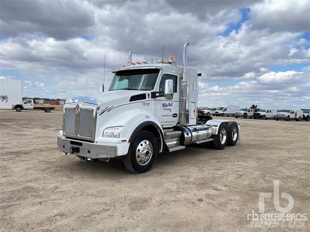 Kenworth T880 Vetopöytäautot