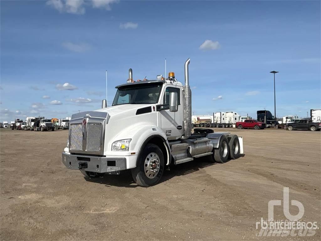 Kenworth T880 Vetopöytäautot