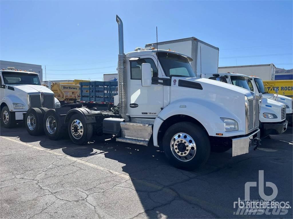 Kenworth T880 Vetopöytäautot