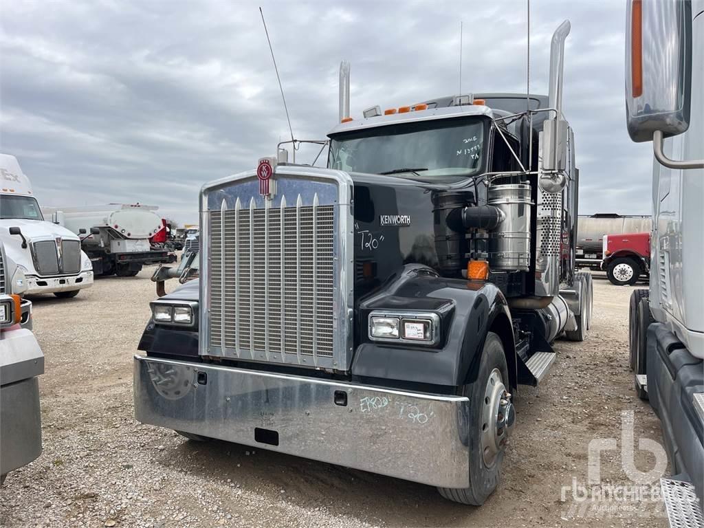 Kenworth W900 Vetopöytäautot