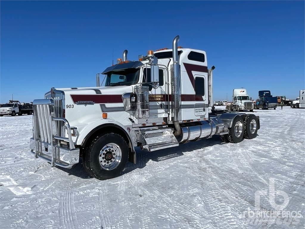 Kenworth W900 Vetopöytäautot
