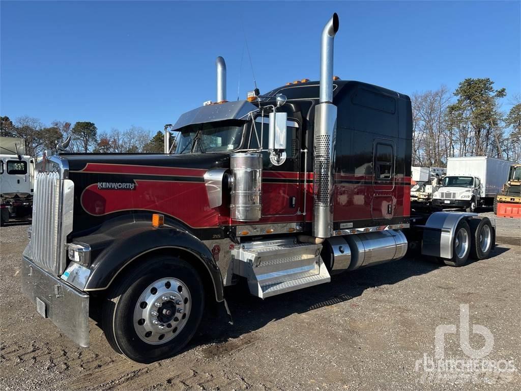 Kenworth W900 Vetopöytäautot
