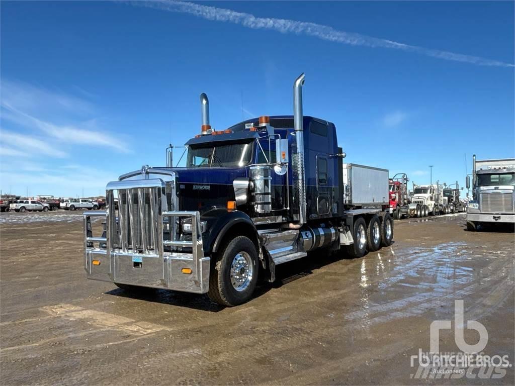 Kenworth W900 Vetopöytäautot