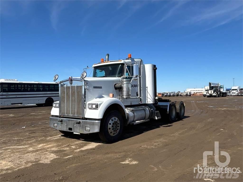 Kenworth W900 Vetopöytäautot