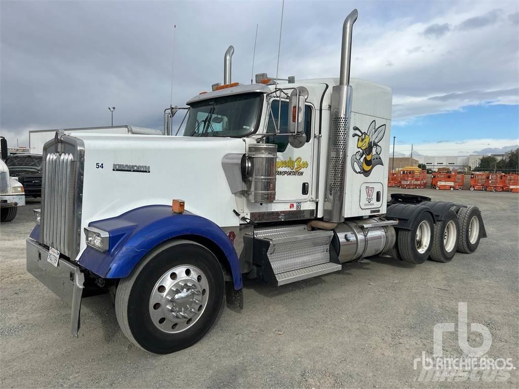 Kenworth W900 Vetopöytäautot