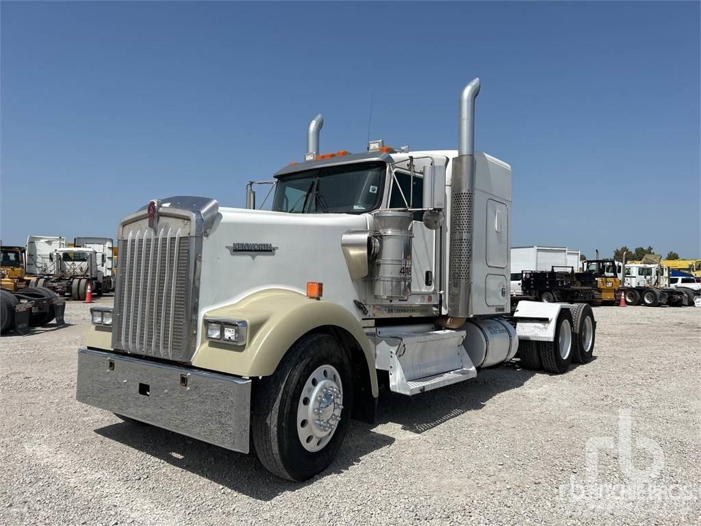 Kenworth W900 Vetopöytäautot