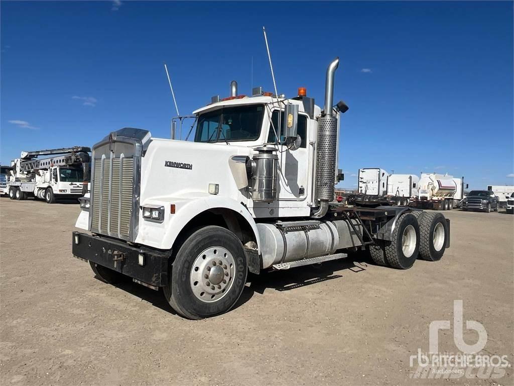 Kenworth W900 Vetopöytäautot